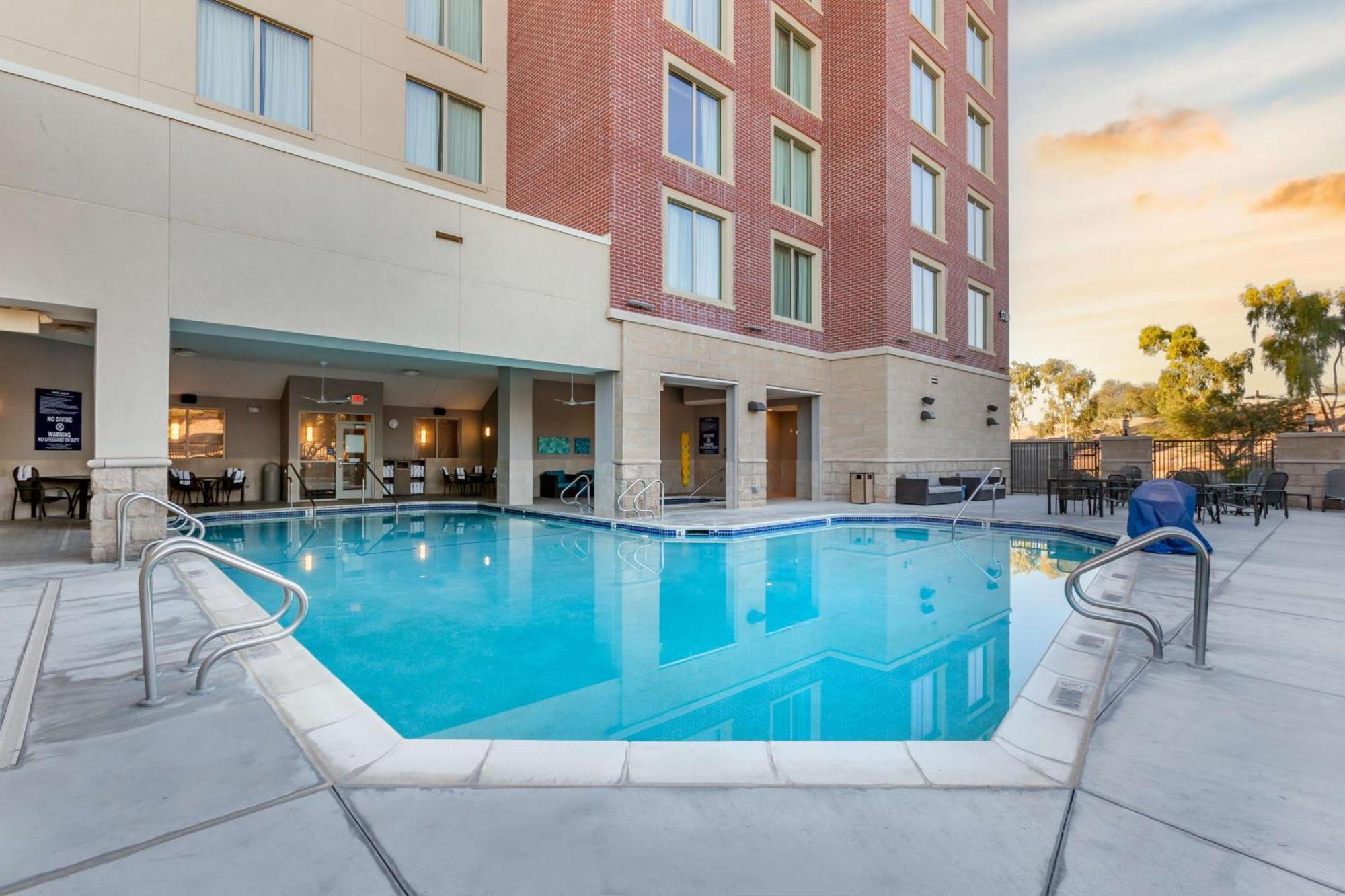 Drury Plaza Hotel Phoenix Темпе Екстериор снимка