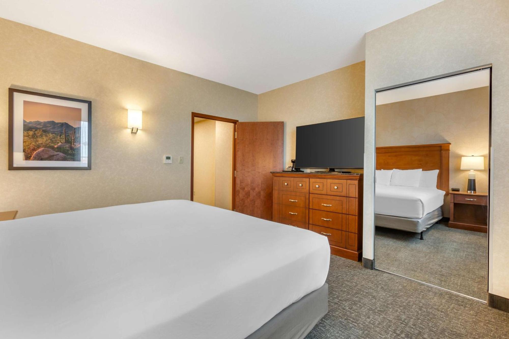 Drury Plaza Hotel Phoenix Темпе Екстериор снимка